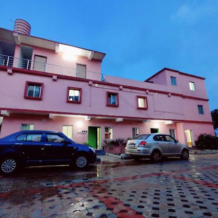 Aiims Nagar Rest House Bhubaneswar 호텔 외부 사진